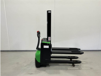 Cesab S208L  - Stacker