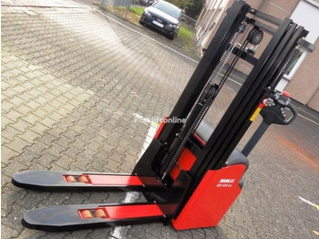Manitou Hochhubwagen ES 412 - Stacker