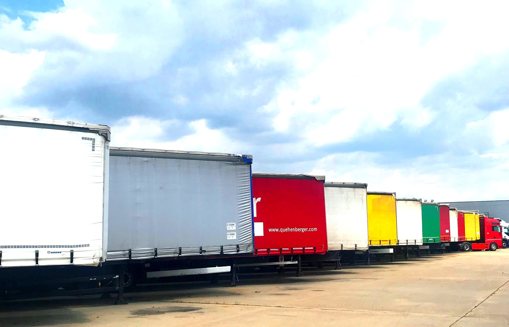 AIC TRUCKS SA - Construction machinery - Year: 2018, 8x4 undefined: picture 4