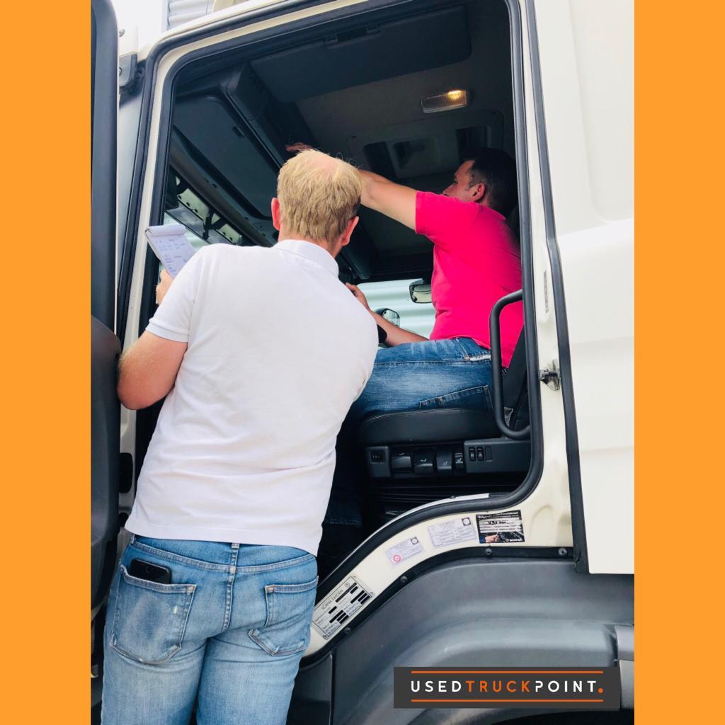 Used Truck Point BV - Trucks - Year: 2015 undefined: picture 3