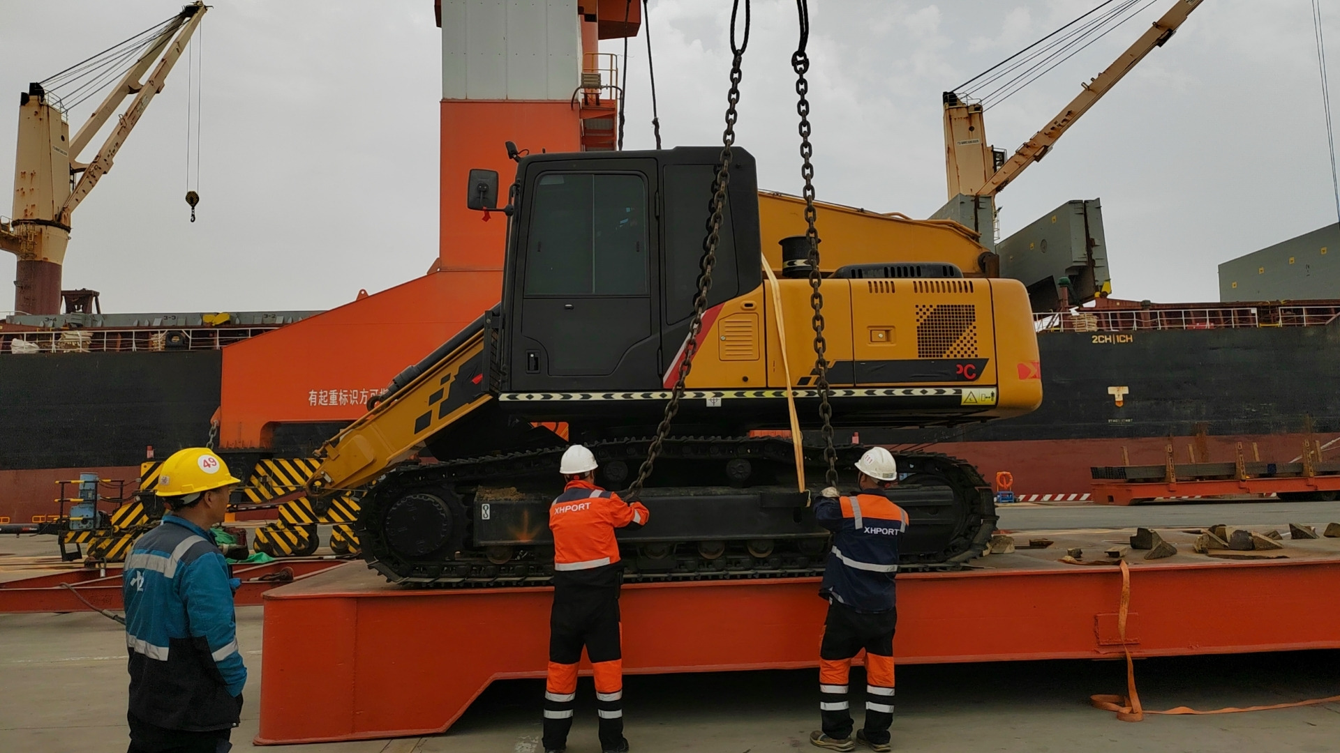 Toaks International Trading Company - Construction machinery - Year: 2016, 2-axle, air conditioner undefined: picture 11