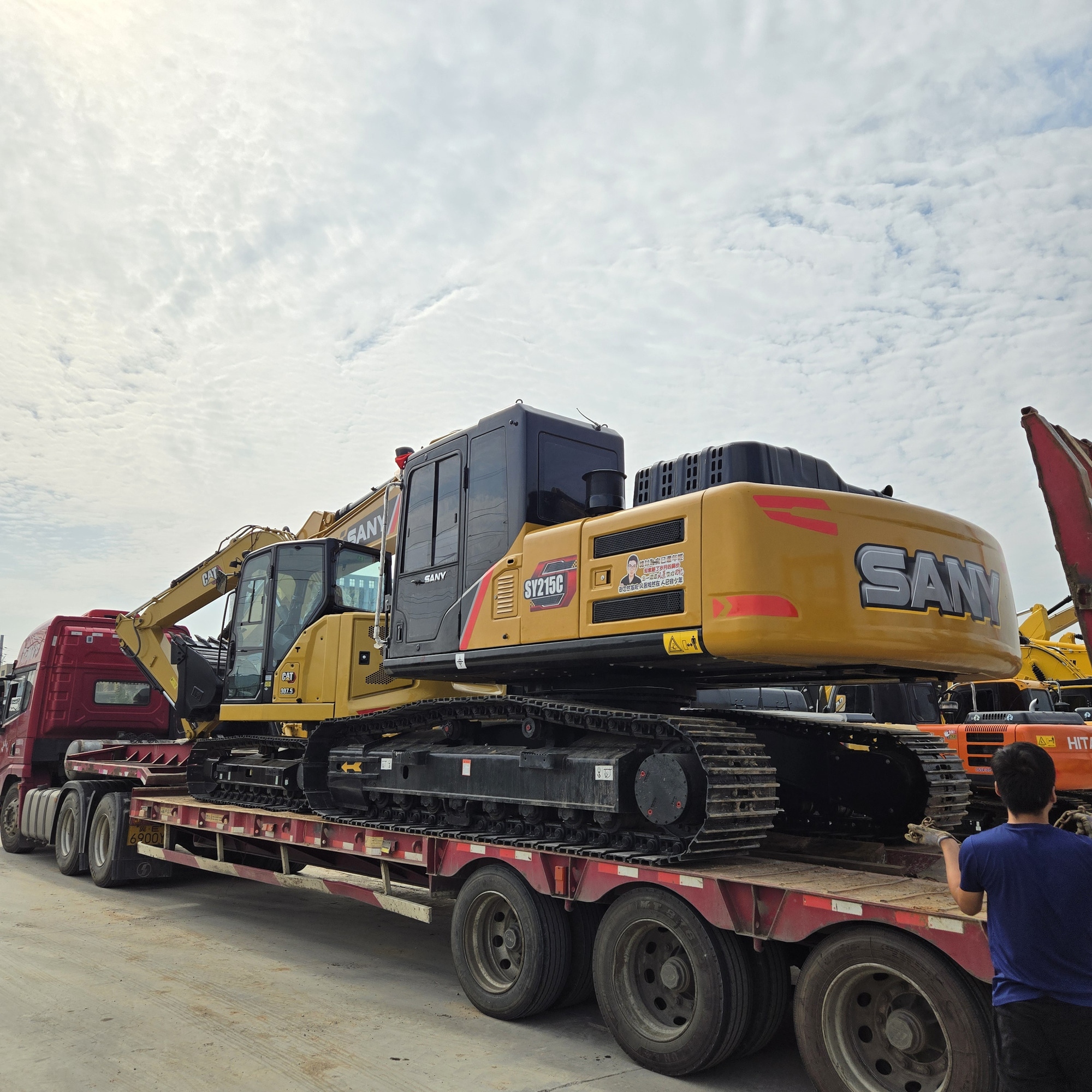 Toaks International Trading Company - Construction machinery - Year: 2016, 2-axle, air conditioner undefined: picture 12