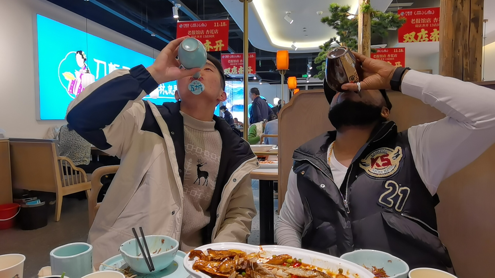 Toaks International Trading Company - Construction machinery - Year: 2016, 2-axle, air conditioner undefined: picture 8