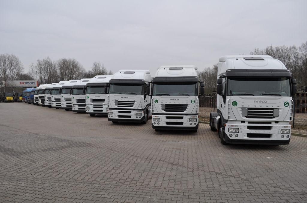 A1-Truck GmbH - Buses - gearbox: manual undefined: picture 1