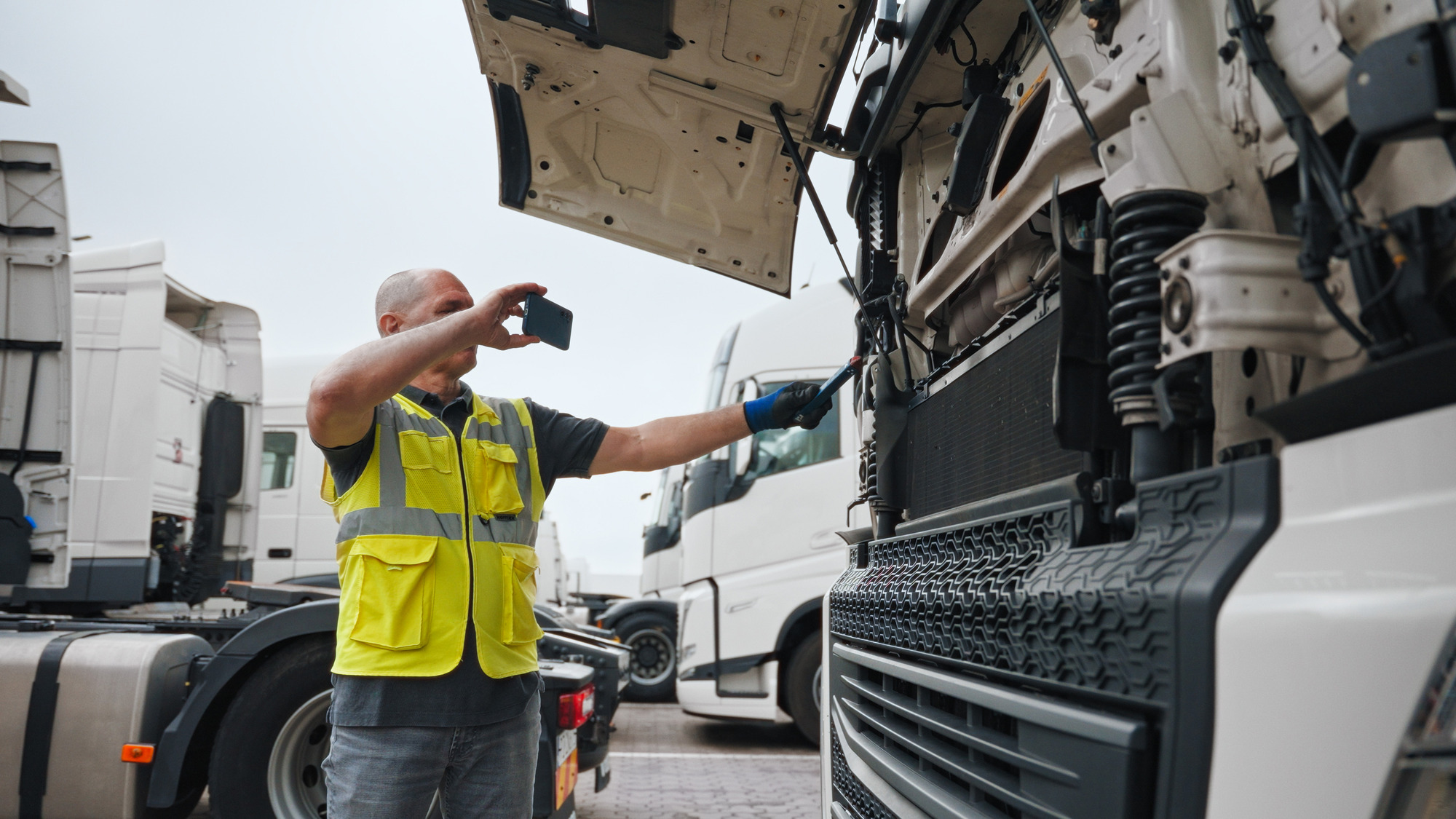 ClassTrucks - vehicles for sale undefined: picture 1