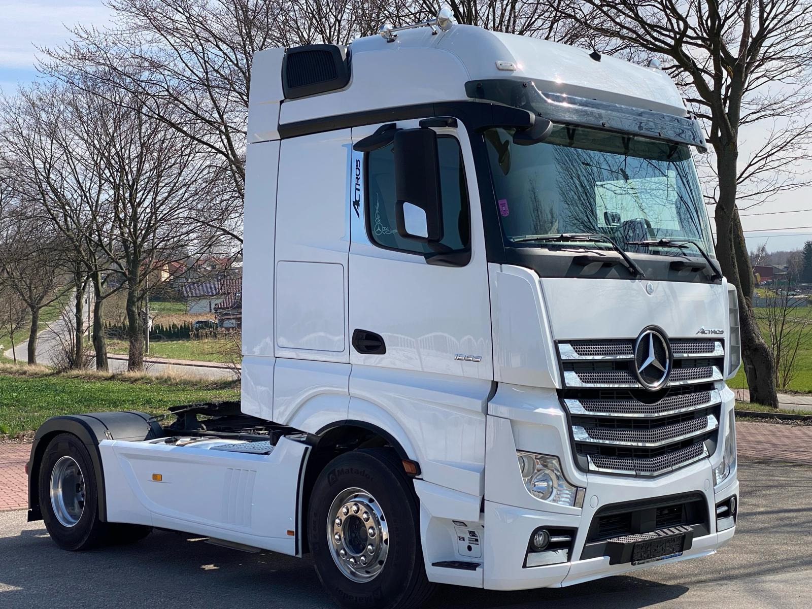 Damian Bryła FIRMA HANDLOWO - USŁUGOWA - vehicles for sale undefined: picture 3