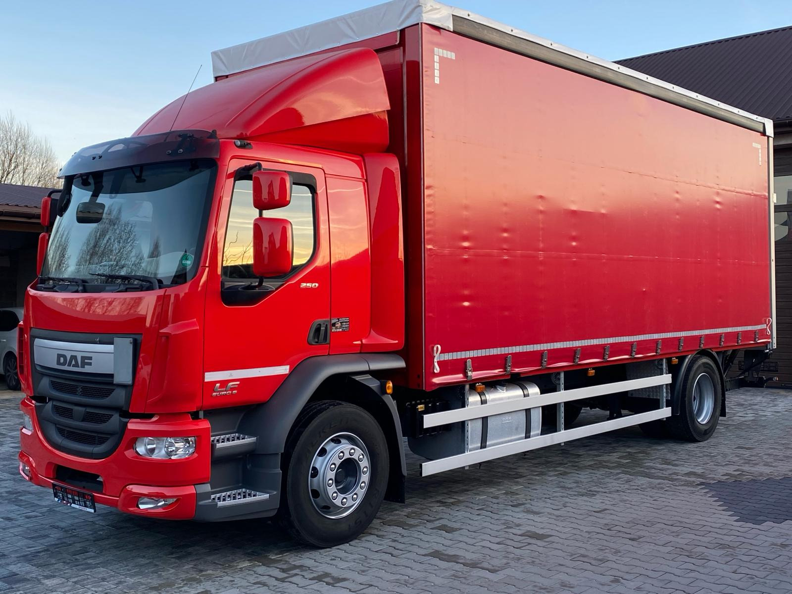 Damian Bryła FIRMA HANDLOWO - USŁUGOWA - vehicles for sale undefined: picture 12