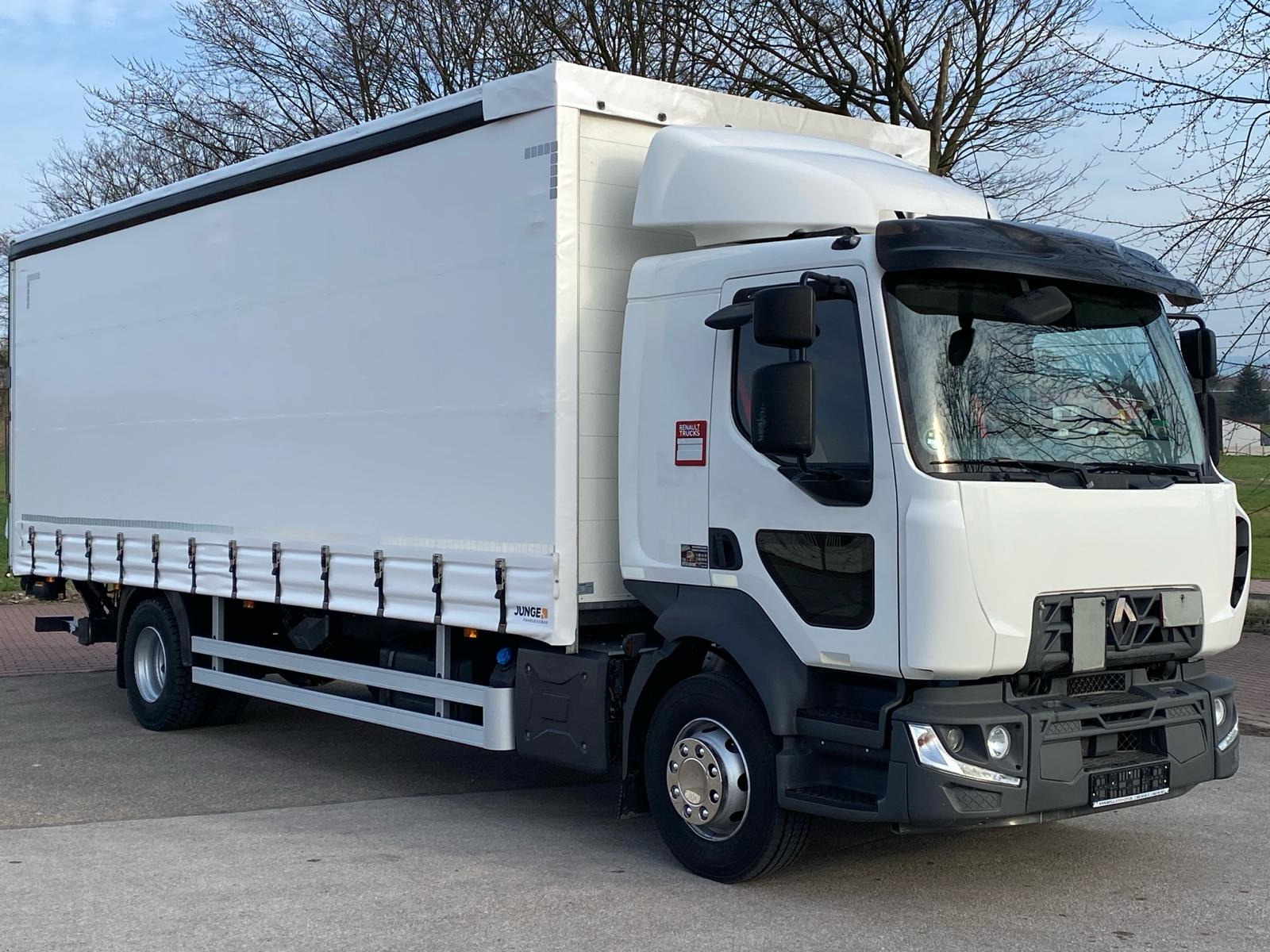 Damian Bryła FIRMA HANDLOWO - USŁUGOWA - vehicles for sale undefined: picture 4