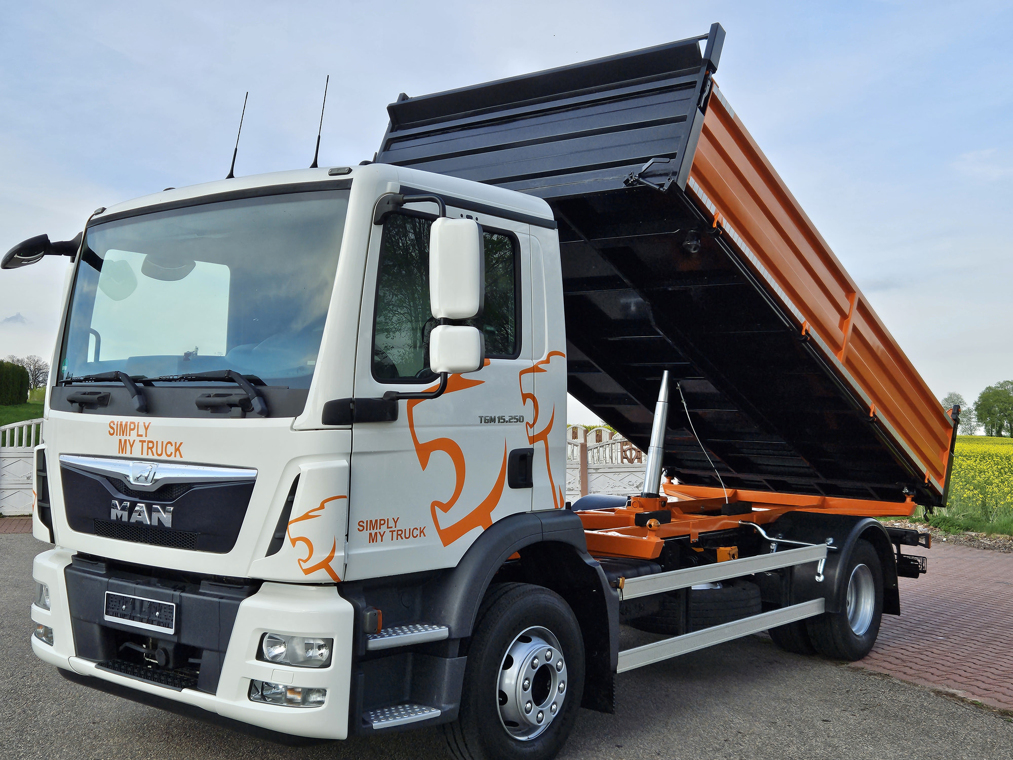 Damian Bryła FIRMA HANDLOWO - USŁUGOWA - vehicles for sale undefined: picture 8