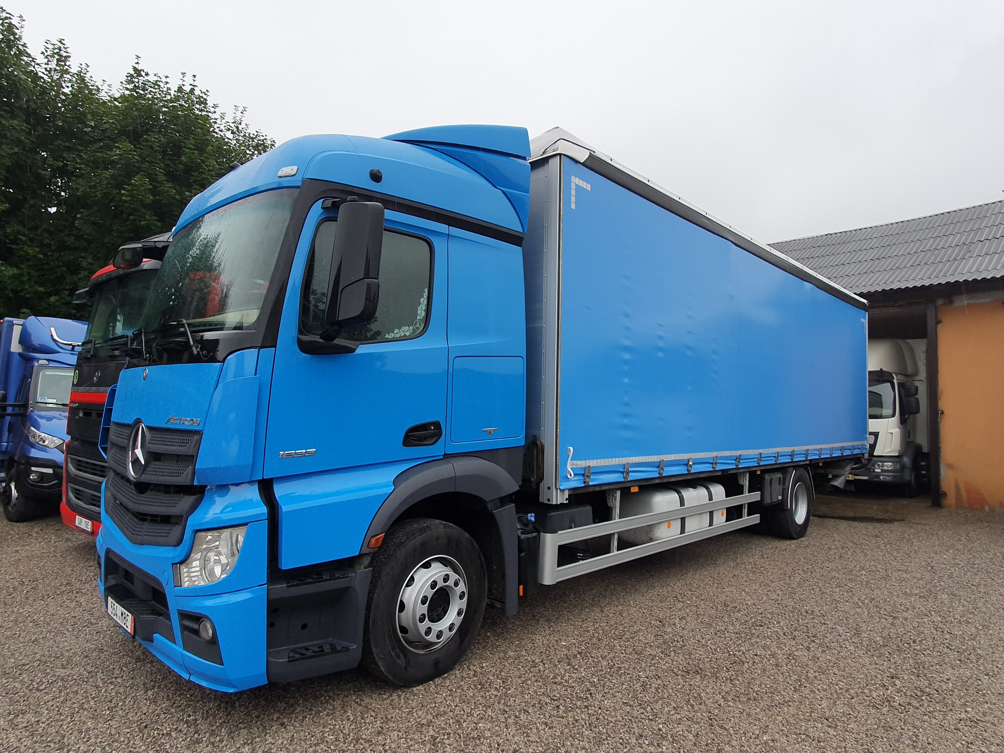 Damian Bryła FIRMA HANDLOWO - USŁUGOWA - vehicles for sale undefined: picture 23