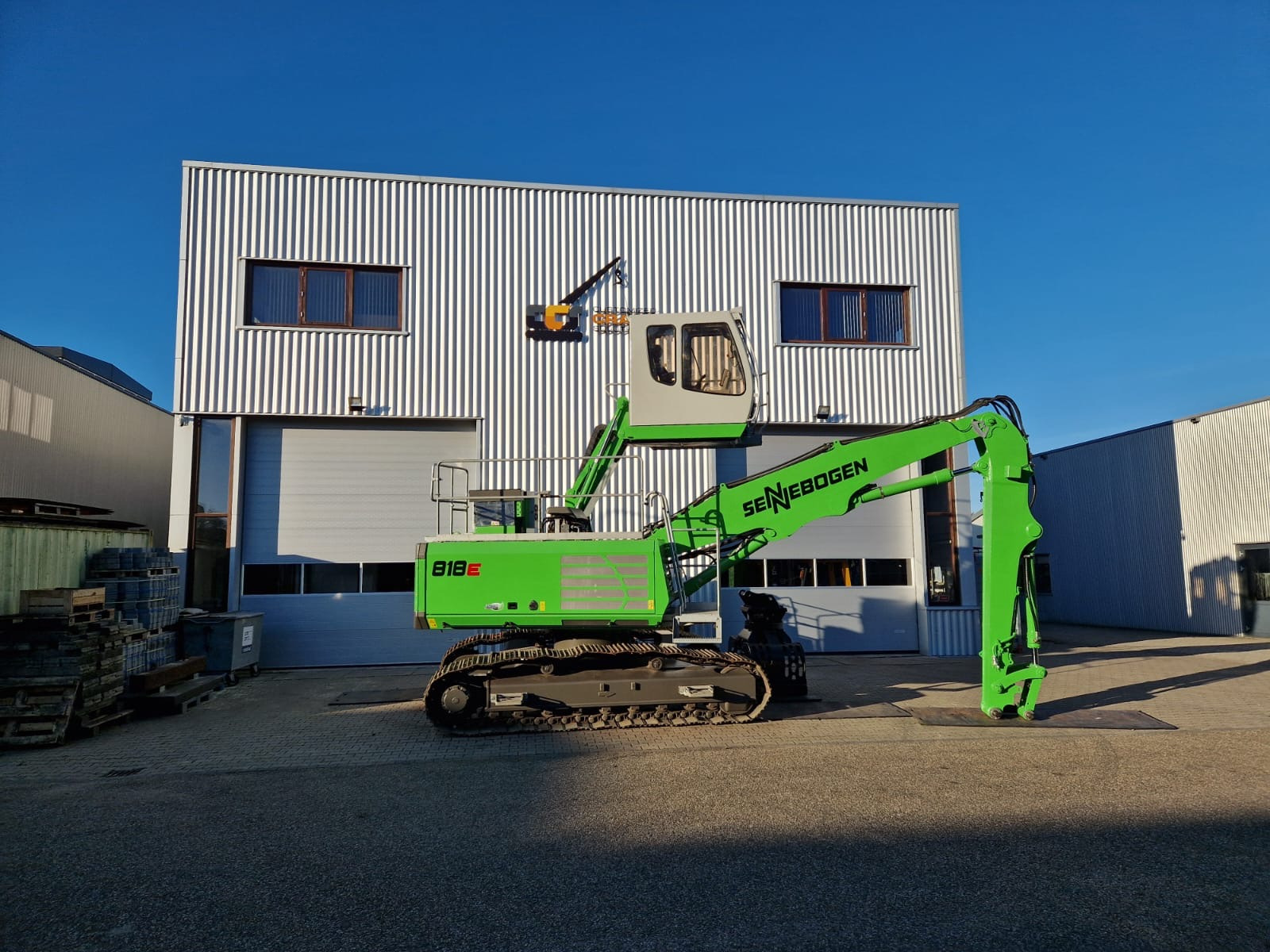 Customized Crane Solutions - vehicles for sale undefined: picture 4