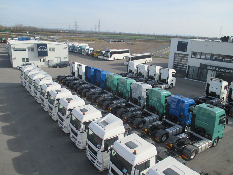 MAN Truck & Bus Vertrieb Österreich GesmbH - Trucks MAN - gearbox: automatic, air conditioner undefined: picture 1