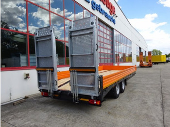 New Low loader trailer for transportation of heavy machinery Möslein TTT 11-6,2 BR Orange  Tandemtieflader mit breiten RampenNeufahrzeug: picture 3