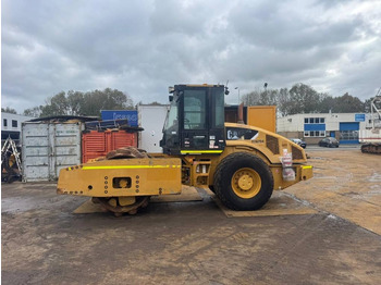 Compactor CATERPILLAR
