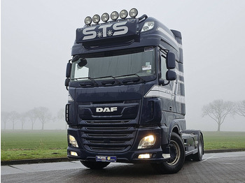 Tractor unit DAF XF 530