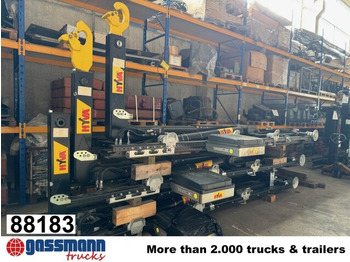 Hook lift truck