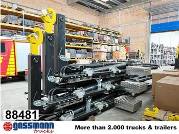Hook lift truck