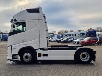 New Tractor unit Volvo FH 13.500 Aero Globetrotter XL 4x2 - I Save - Retarder - I parkcool - 2x tank - Mirror cams: picture 4