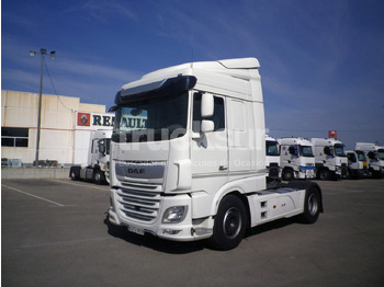 Tractor unit DAF XF 530