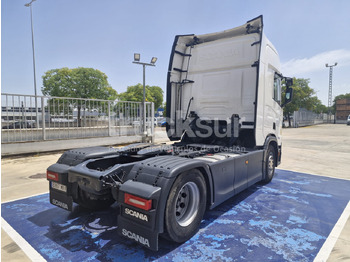 Tractor unit SCANIA R460: picture 3