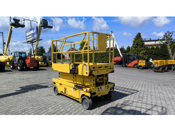 Scissor lift HAULOTTE Compact 10