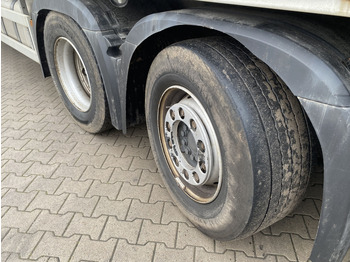 Dropside/ Flatbed truck, Crane truck Mercedes-Benz 2540 LL 6x2 Antos / Palfinger PK 23001 Kran: picture 4