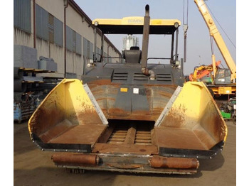 Asphalt paver Bomag BF 800 C: picture 5