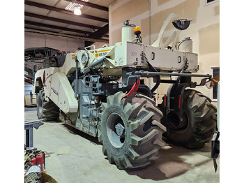 Soil stabilizer Wirtgen WR 2400: picture 2