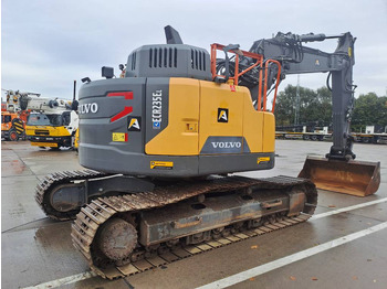 Crawler excavator Volvo ECR 235 E: picture 4