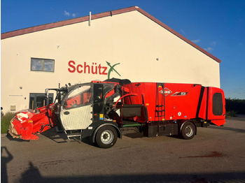 Forage mixer wagon KUHN