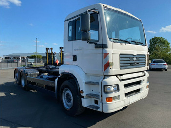Cab chassis truck MAN