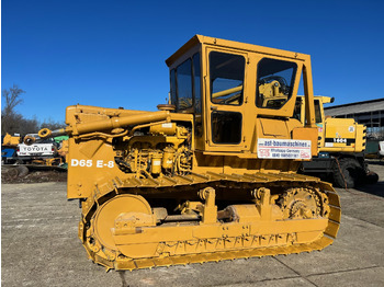 Bulldozer KOMATSU D65