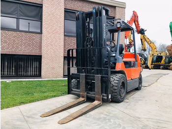 Electric forklift TOYOTA