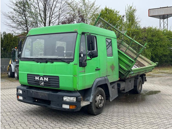 Tipper van MAN