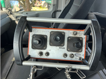 Hook lift truck, Crane truck MERCEDES-BENZ Actros 2541 L6x2 Abrollkipper mit Kran Funk+Greiferst: picture 2