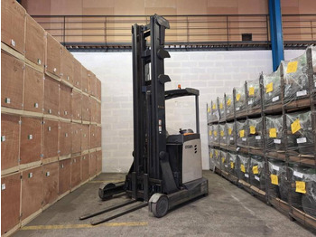 Reach truck CROWN