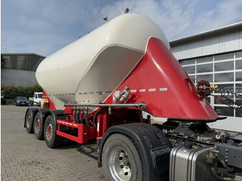 Silo semi-trailer