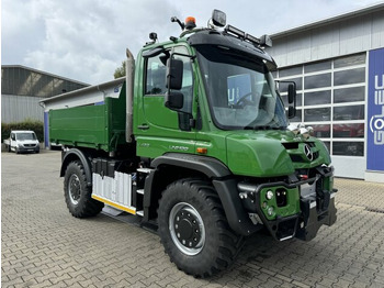 Tipper UNIMOG