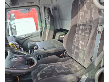 Hook lift truck, Crane truck Mercedes-Benz Actros 4146 K 8x4/4 Actros 4146 K 8x4/4, Retarder, Kran Hiab XS 477 E-7 HiPro, Bj. 2010, Flyjib, Seilwinde, Funk: picture 3 Hook lift truck, Crane truck Mercedes-Benz Actros 4146 K 8x4/4 Actros 4146 K 8x4/4, Retarder, Kran Hiab XS 477 E-7 HiPro, Bj. 2010, Flyjib, Seilwinde, Funk: picture 3