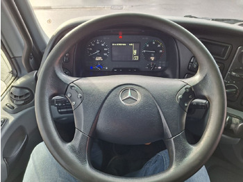 Hook lift truck, Crane truck Mercedes-Benz Actros 4146 K 8x4/4 Actros 4146 K 8x4/4, Retarder, Kran Hiab XS 477 E-7 HiPro, Bj. 2010, Flyjib, Seilwinde, Funk: picture 4 Hook lift truck, Crane truck Mercedes-Benz Actros 4146 K 8x4/4 Actros 4146 K 8x4/4, Retarder, Kran Hiab XS 477 E-7 HiPro, Bj. 2010, Flyjib, Seilwinde, Funk: picture 4