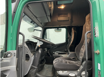 Interior photo 1: Box truck Mercedes-Benz Atego 1018 L 4x2 Atego 1018 L 4x2 mit MBB LBW