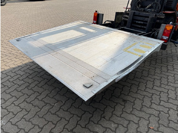 Semi-trailer