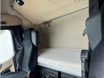 Tractor unit Mercedes-Benz Actros 1848 LS 4x2 Actros 1848 LS 4x2, Vollumer, Retarder: picture 4