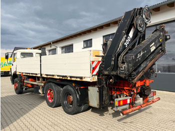 Dropside/ Flatbed truck, Crane truck Mercedes-Benz SK 2635 6x4 V8 Pritsche mit HIAB 300-4: picture 4