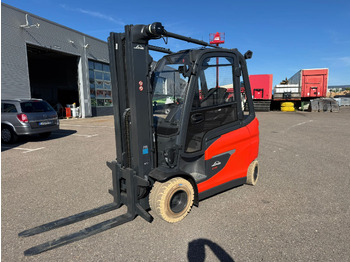 Electric forklift LINDE E