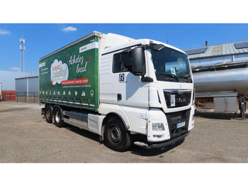 Curtainsider truck MAN TGX 18.480