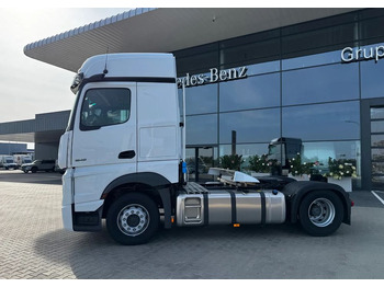 New Tractor unit Mercedes-Benz Actros: picture 3