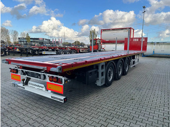 New Container transporter/ Swap body semi-trailer Kässbohrer NEU Heavy-Duty Platform, Heckbündig, Twistlocks (1x 40FT / 2x 20FT), ADR (EX/II, EX/III, FL, AT), Rungtasschen, Scheibebremsen: picture 3