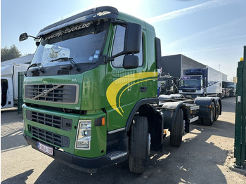 Cab chassis truck Volvo FM 340 8x2 CHASSIS (7m35) - LIFT+STEERING AXLE - MANUAL GEARBOX - EURO 3 - TÜV 05/2025 - BE TRUCK: picture 4