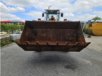 Wheel loader Case 821 C: picture 4